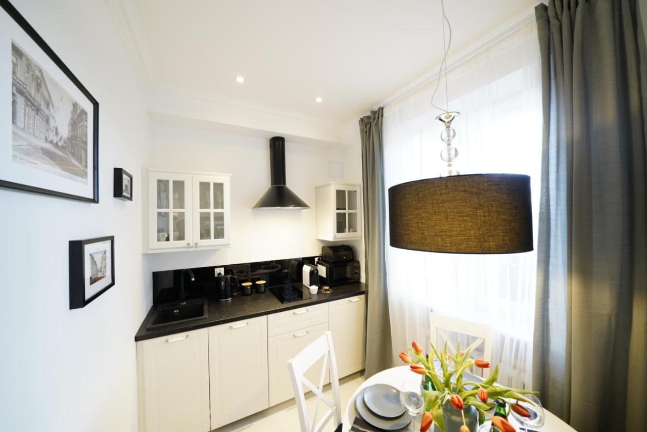Small Residence - Apartamenty Sienkiewicza Kielce Buitenkant foto