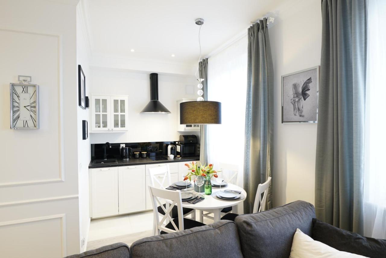 Small Residence - Apartamenty Sienkiewicza Kielce Buitenkant foto